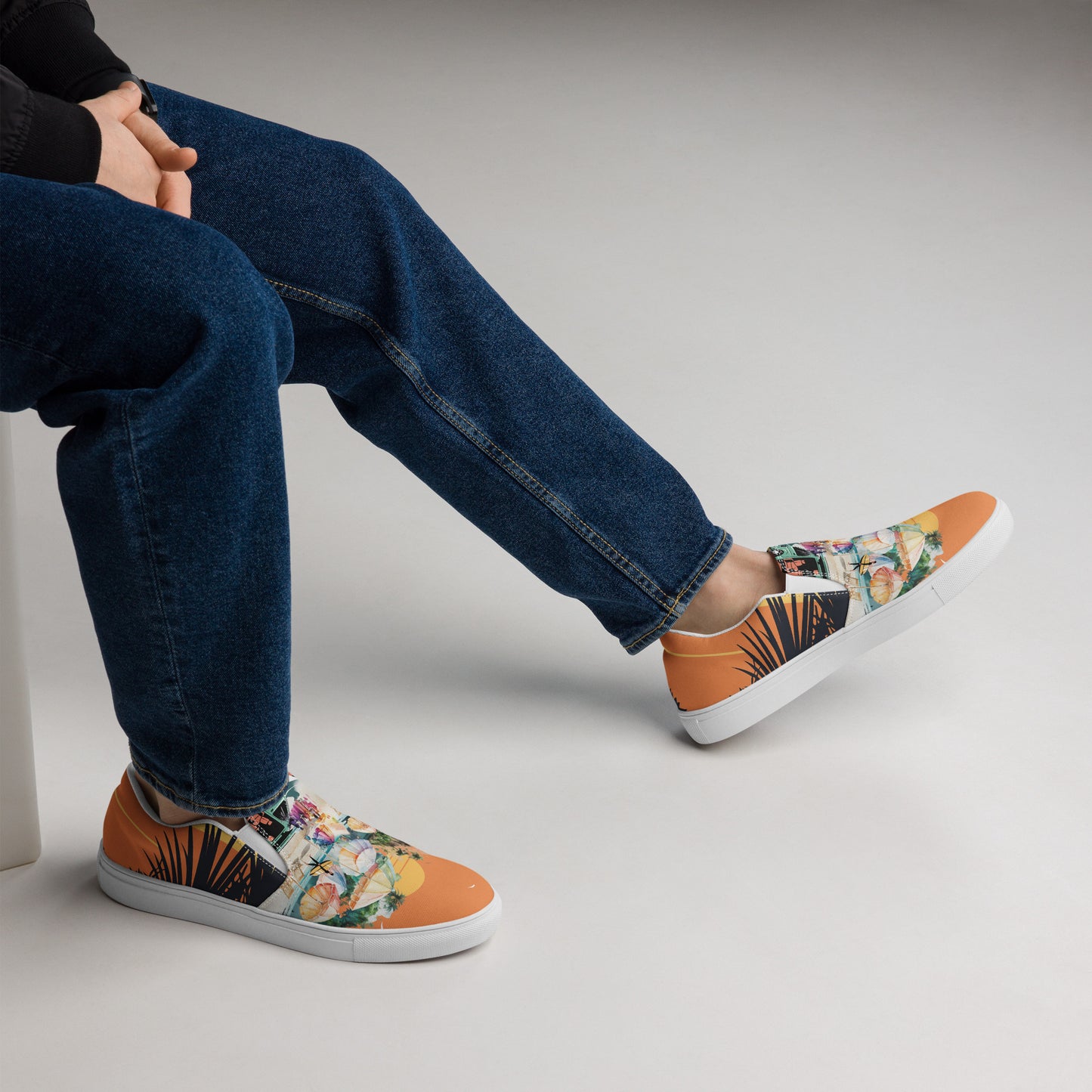 Men’s slip-on canvas shoes